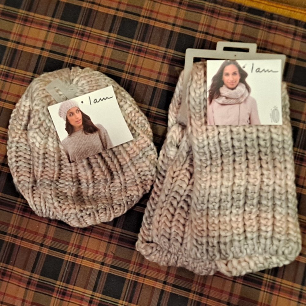 NWT Pink Grey White Pastel Color I AM Woven Infinity Scarf and Hat Set